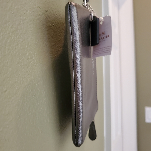 Coach Gunmetal Cross Grain Corner Zip Wrislet - Picture 3 of 7